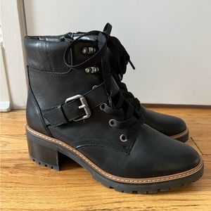 Black zip chunky boots